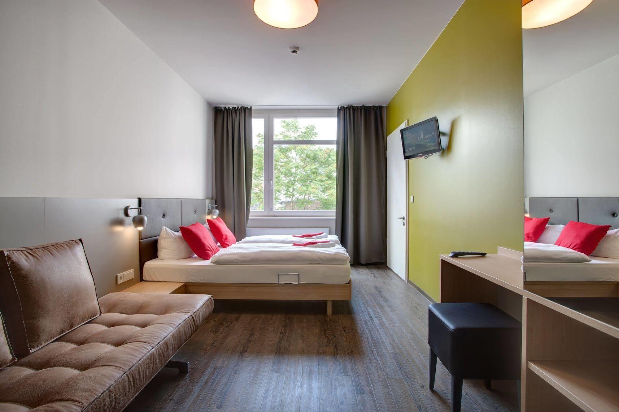 Meininger Mitte Hotel Berlino